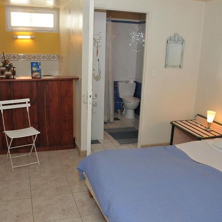 Studio Au Manoir Saint-Jouan-des-Guérets Exterior foto